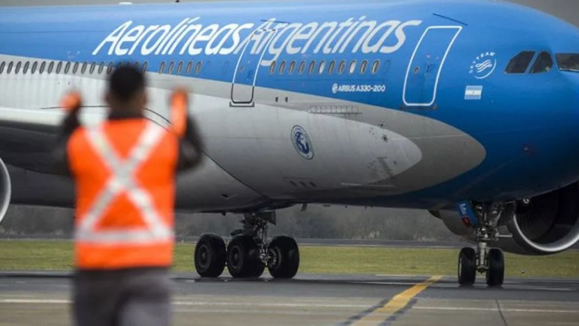 Aerolíneas Argentinas aumenta un 20% todos los vuelos: Viajar a Buenos Aires carísimo