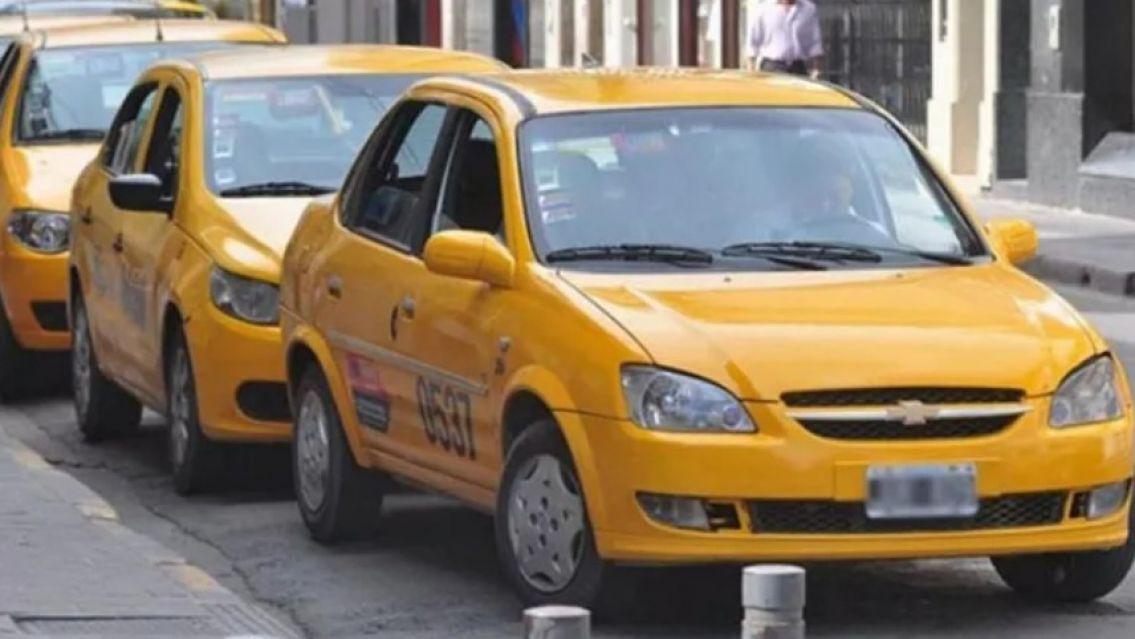 Aprobaron un aumento del 20% en taxis compartidos y de radio llamada