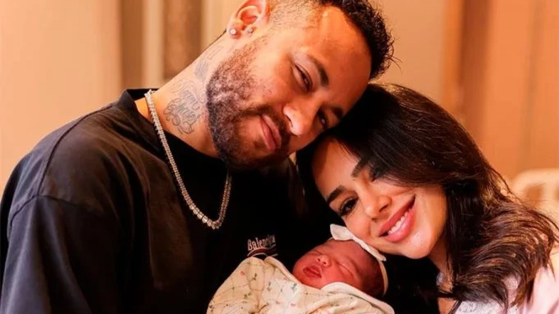 Cansada de las infidelidades, la novia de Neymar lo dej� a dos meses de dar a luz