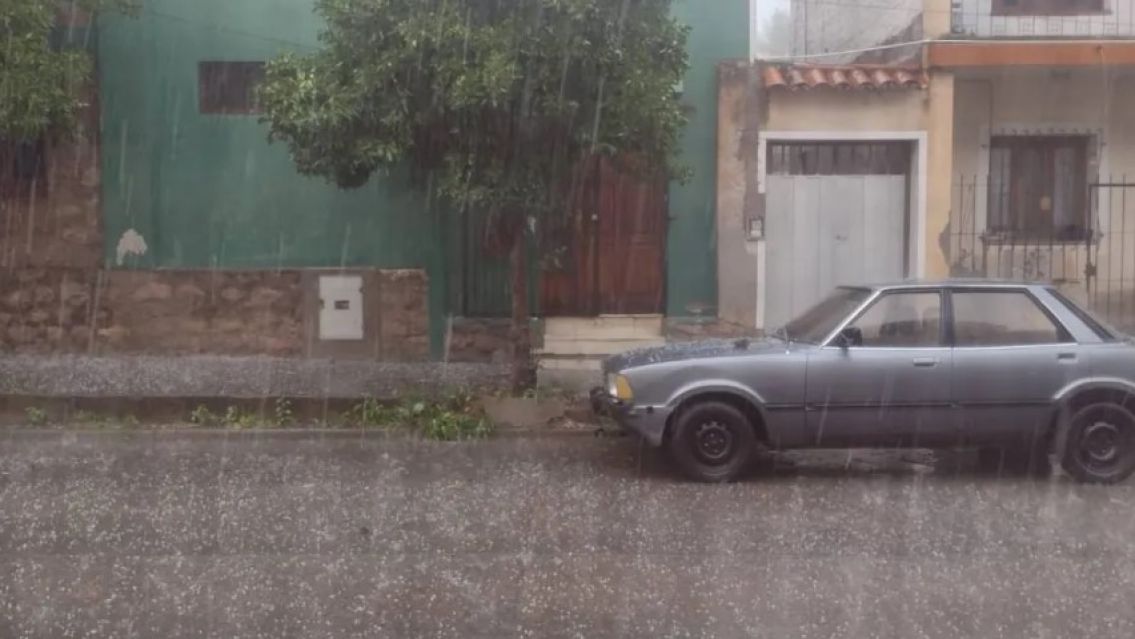 Tormentas el�ctricas y granizo en San Salvador de Jujuy