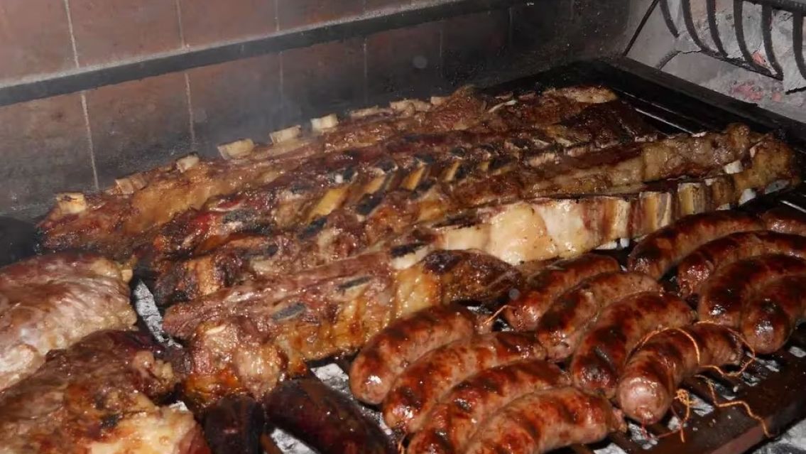 Toda la vida lo hiciste mal: la altura que debe tener la parrilla para el asado