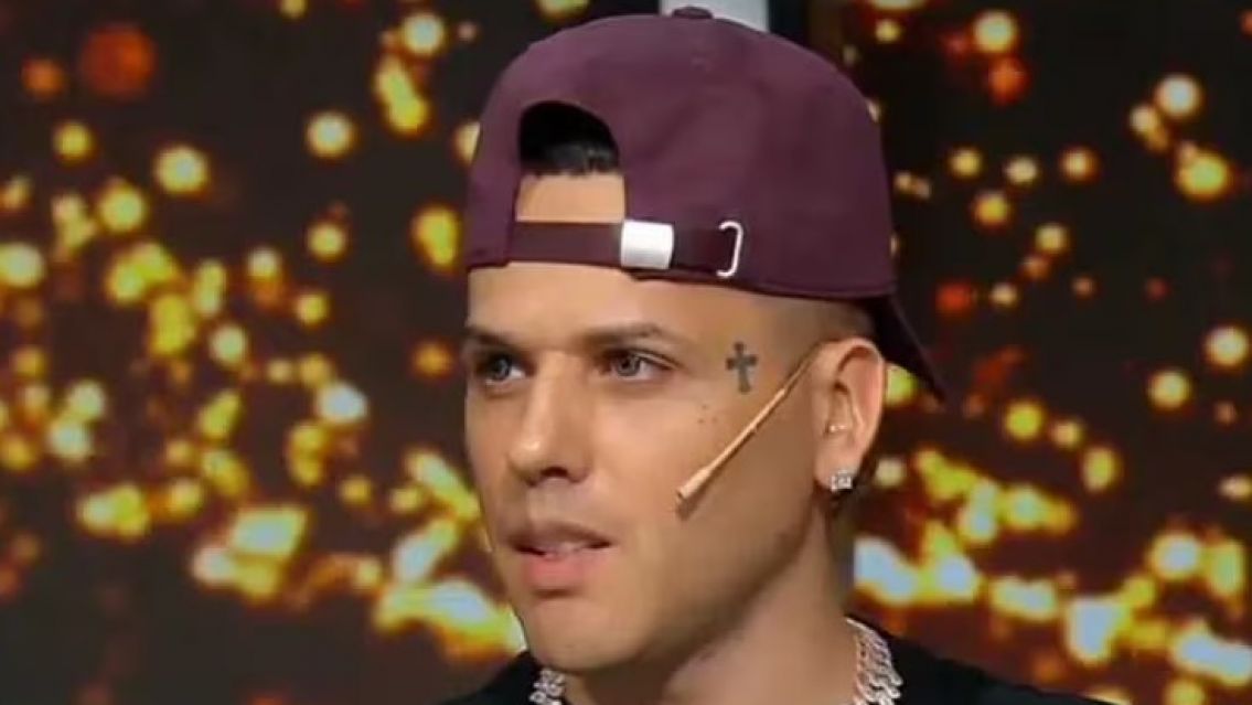 Reveló que fue abusado por su hermana cuándo tenía 6 años Néstor en Bloque