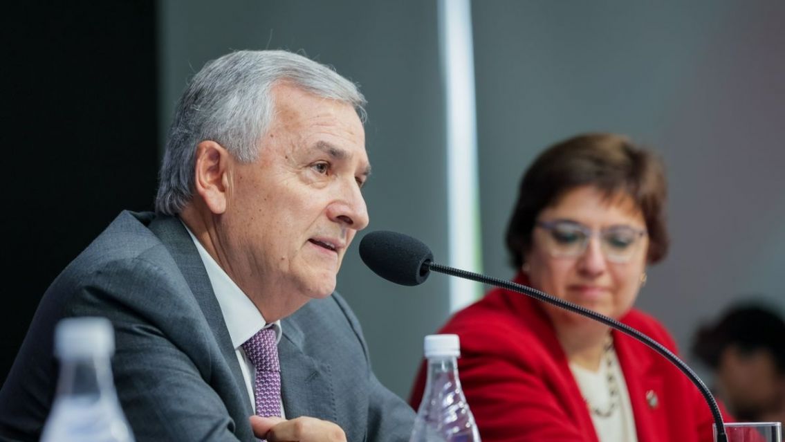 Empresa de talla mundial ofrece 18 mil becas a jujeños: todos los detalles