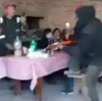 "Todo el día con estos vagos..." Jujeña fue a buscar a su marido y le cortó la cara