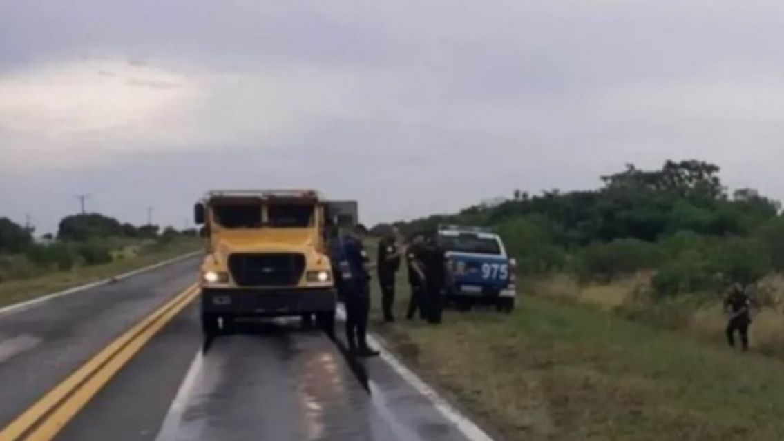 Un cami�n de caudales perdi� una fortuna mientras transitaba por Corrientes