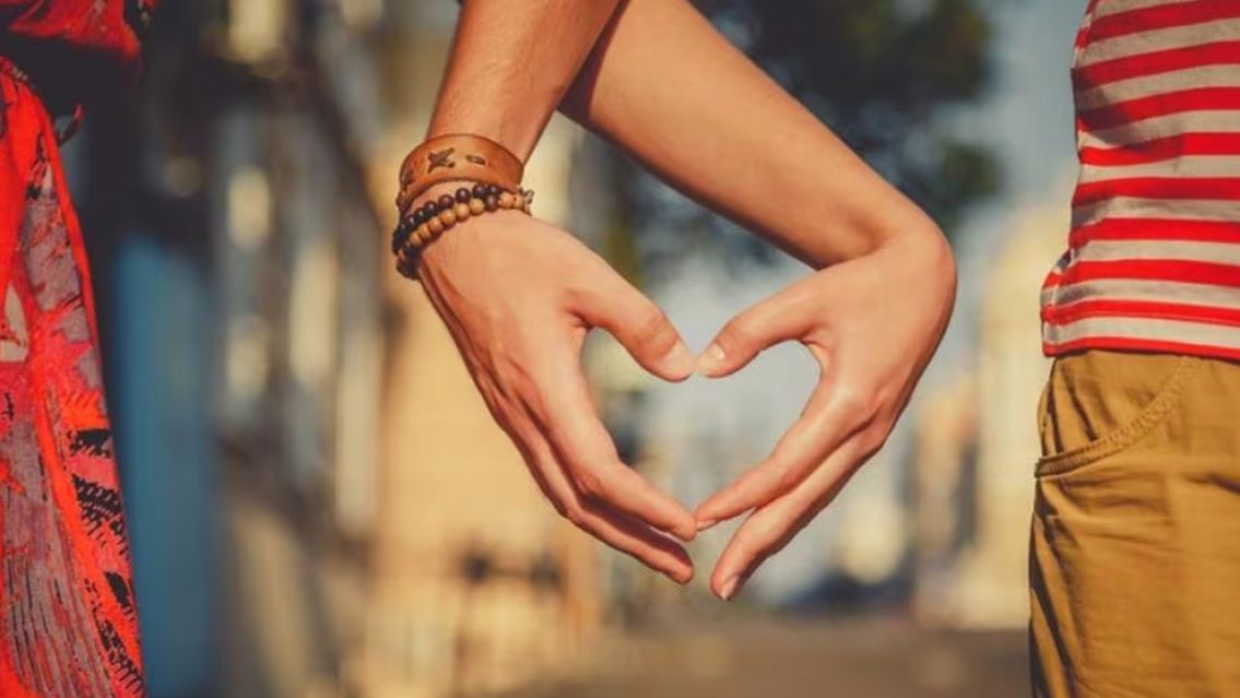 A tener ojo: los signos que juegan con sus parejas