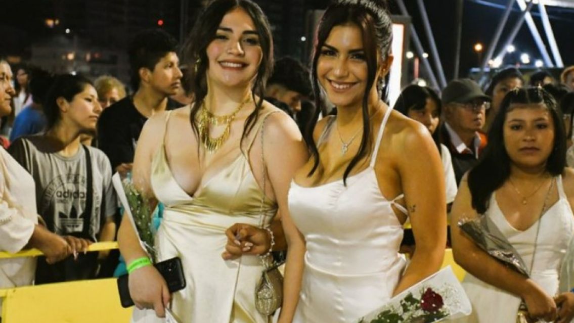 Más de 4 mil egresados de la promo 23 disfrutaron de una noche inolvidable en la Cena Blanca