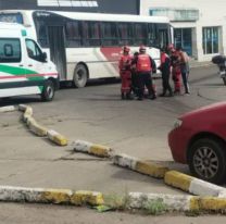 Conmoci&oacute;n en barrio Gorriti por un brutal choque: Una juje&ntilde;a qued&oacute; muy mal