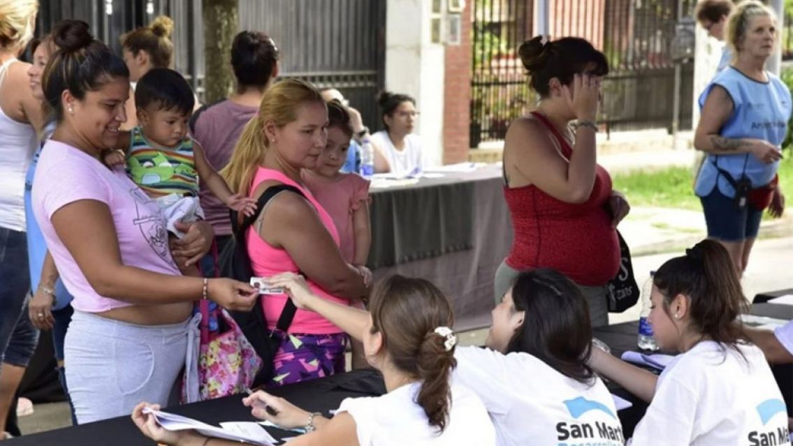 El anuncio de Javier Milei: los argentinos que se quedar�n sin AUH y planes sociales �Qui�nes son?