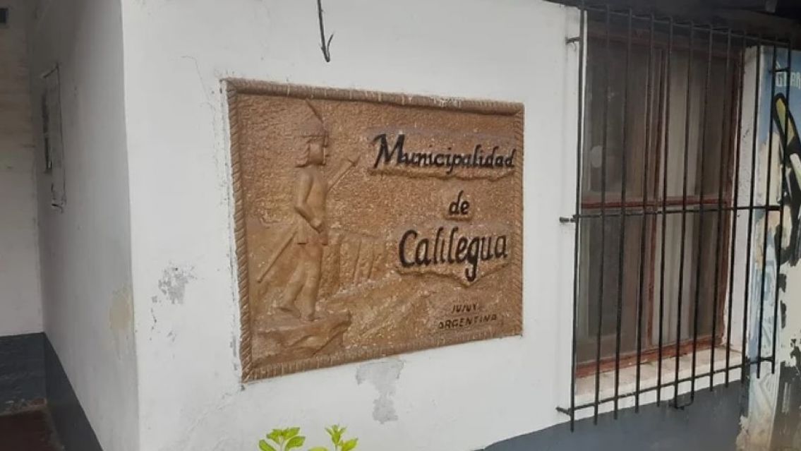Escándalo en Calilegua: Denuncian que la gestión saliente se llevó hasta los aires acondicionados