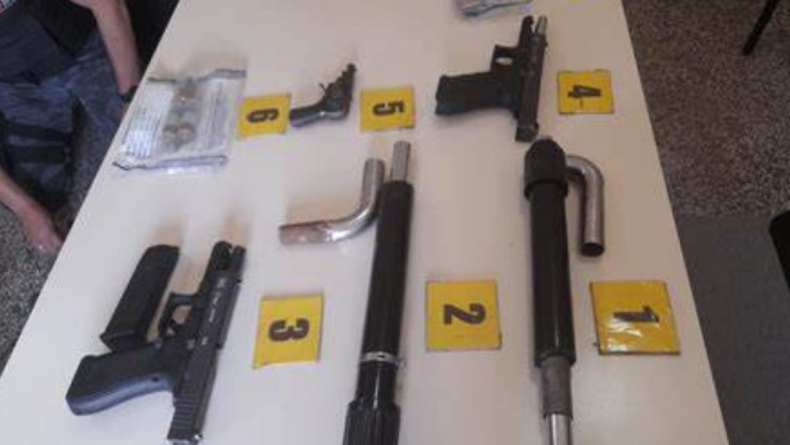 Secuestraron armas y celulares a internos del Complejo Penitenciario de Alto Comedero