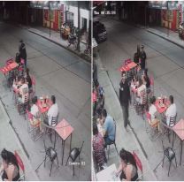 Jujeña comía un pancho y le sacaron el celular en un segundo: Quedó todo grabado