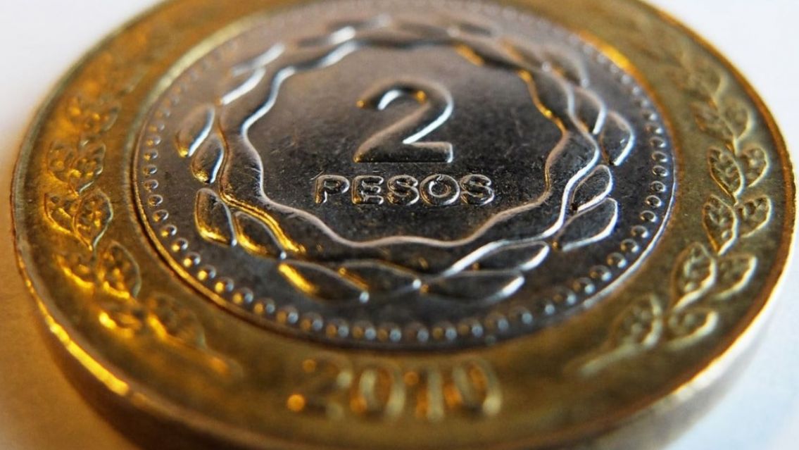 Pagan hasta $900 mil pesos por una moneda de $2: así podes venderla