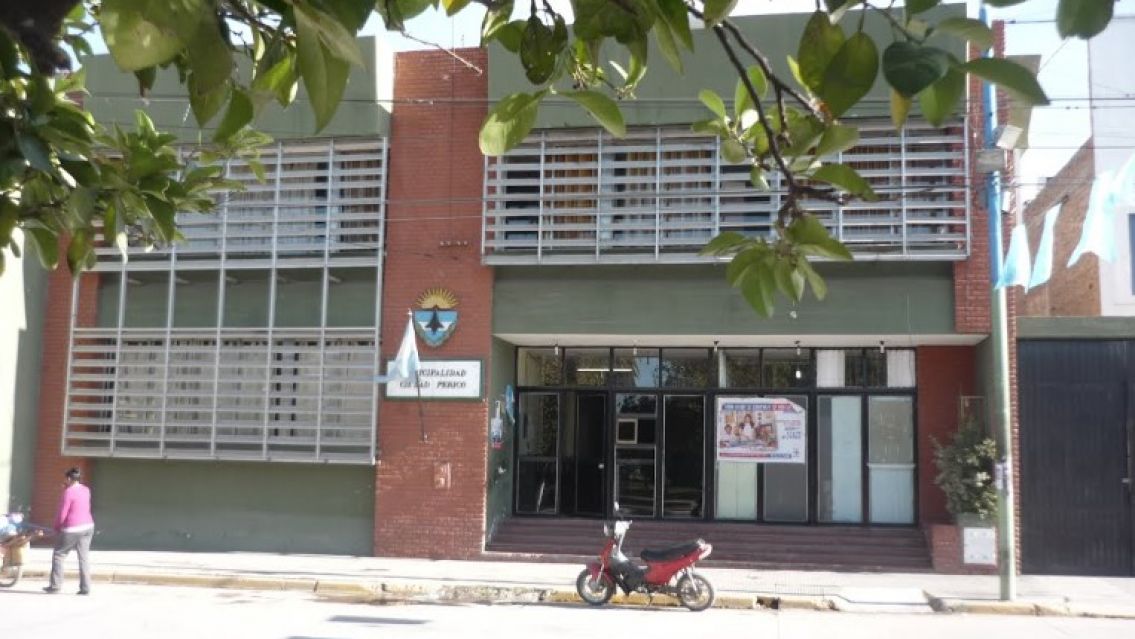 Esc�ndalo en Perico: Deficit de m�s de 60 millones y una "pyme familiar" en la muni