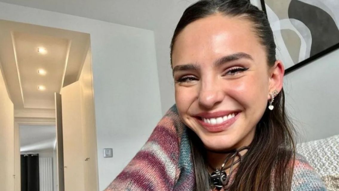 La hija más chica de Tinelli apareció a los besos con un nuevo novio: Quién es