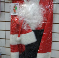 Tragedia: se vistió de Papá Noel para sorprender a sus hijos y cayó de un piso 25. Se murió