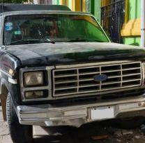 Juje&ntilde;o se tom&oacute; todo y se incrust&oacute; en el frente de una casa en pleno centro de Jujuy