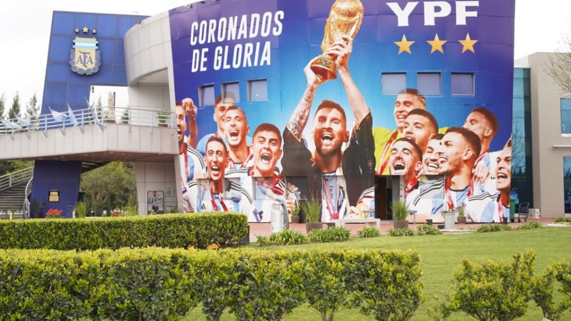 Terrible dolor en Argentina: la AFA anuncia el retiro de una joya del fútbol argentino