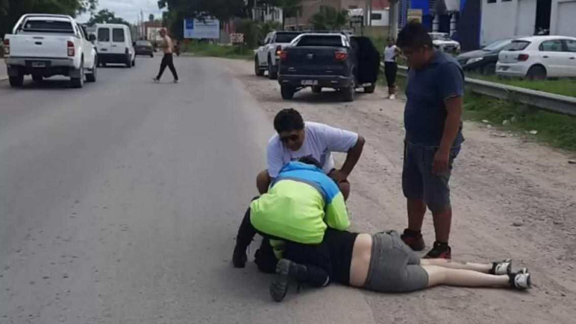 Un ciclista sufri� un ataque de epilepsia en Alto Comedero y cay� en plena ruta