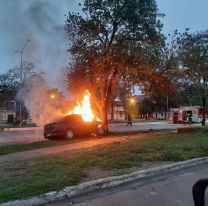 Choque y fuego en avenida Martijena: Jujeño se salvó de milagro