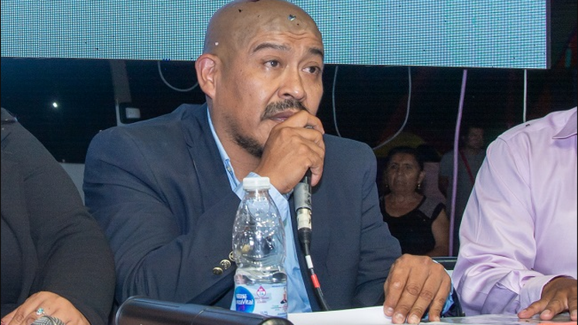  Ruly Cardozo despide municipales en Fraile Pintado y hay tensi�n