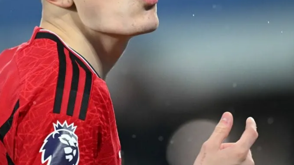 Jugador argentino, confeso fan�tico de Cristiano Ronaldo, le hizo dos goles al Dibu