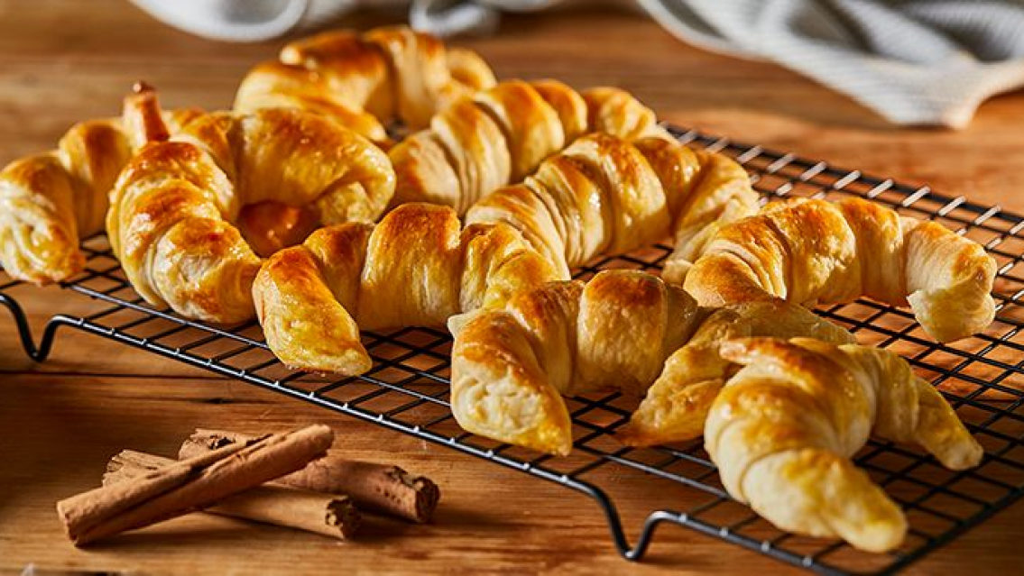 Una fortuna: I�aki dio de baja al proveedor de medialunas de La Rosada y se supo cu�nto se gastaba