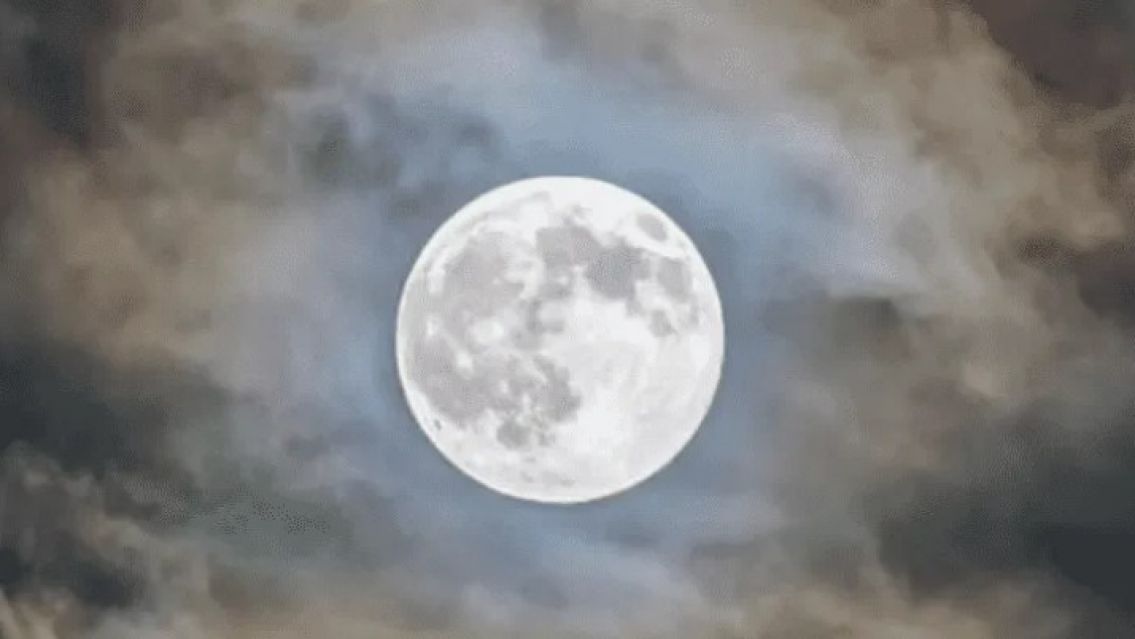 Atención sensibles: llega la Luna llena en Cáncer y pega fuerte, ¿cómo afecta a cada signo?