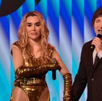 Milei asistió al teatro para ver a Fátima Florez: subió al escenario e improvisó un discurso