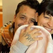 Polémica en Jujuy con Cazzu y su bebé recién nacida. ¿Por qué hacen eso?