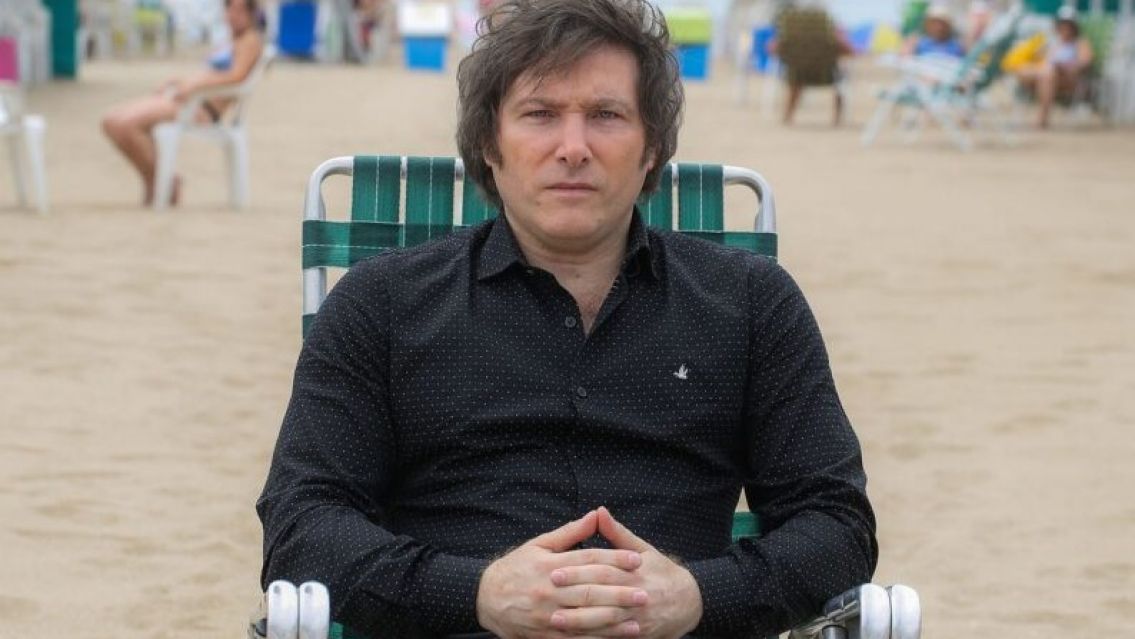 Milei puso un fin de semana largo de seis días: Así serán los feriados