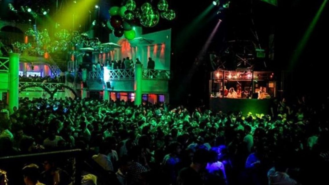  Escracharon a boliches juje�os y los acusan de "pagar poco" a las bandas 