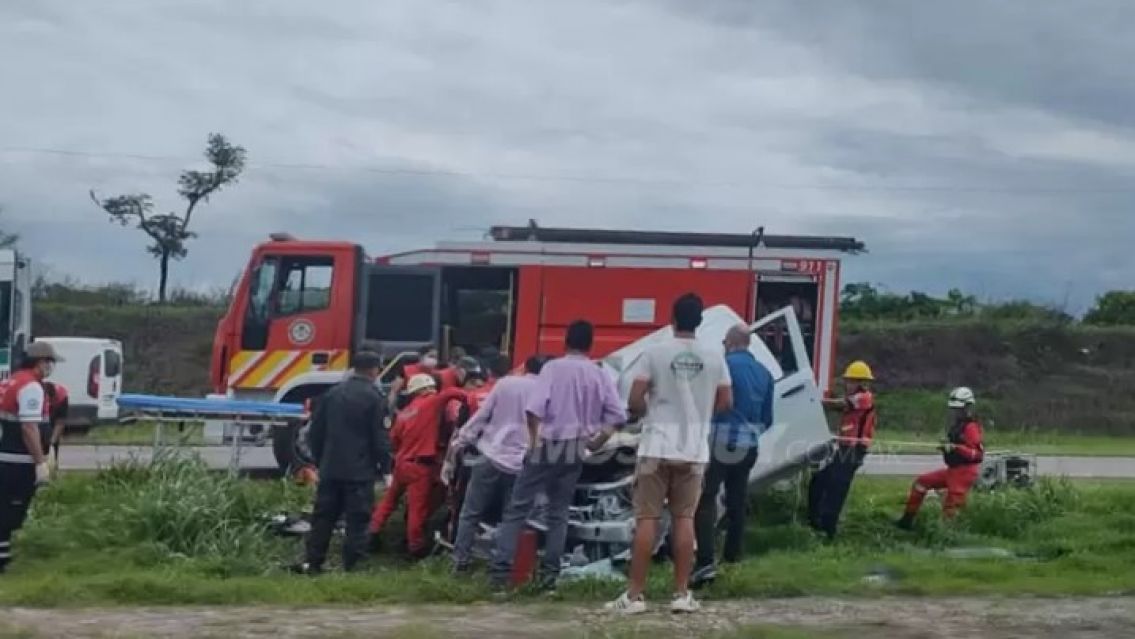 Brutal choque en la Ruta 66 dej� a un juje�o luchando por su vida
