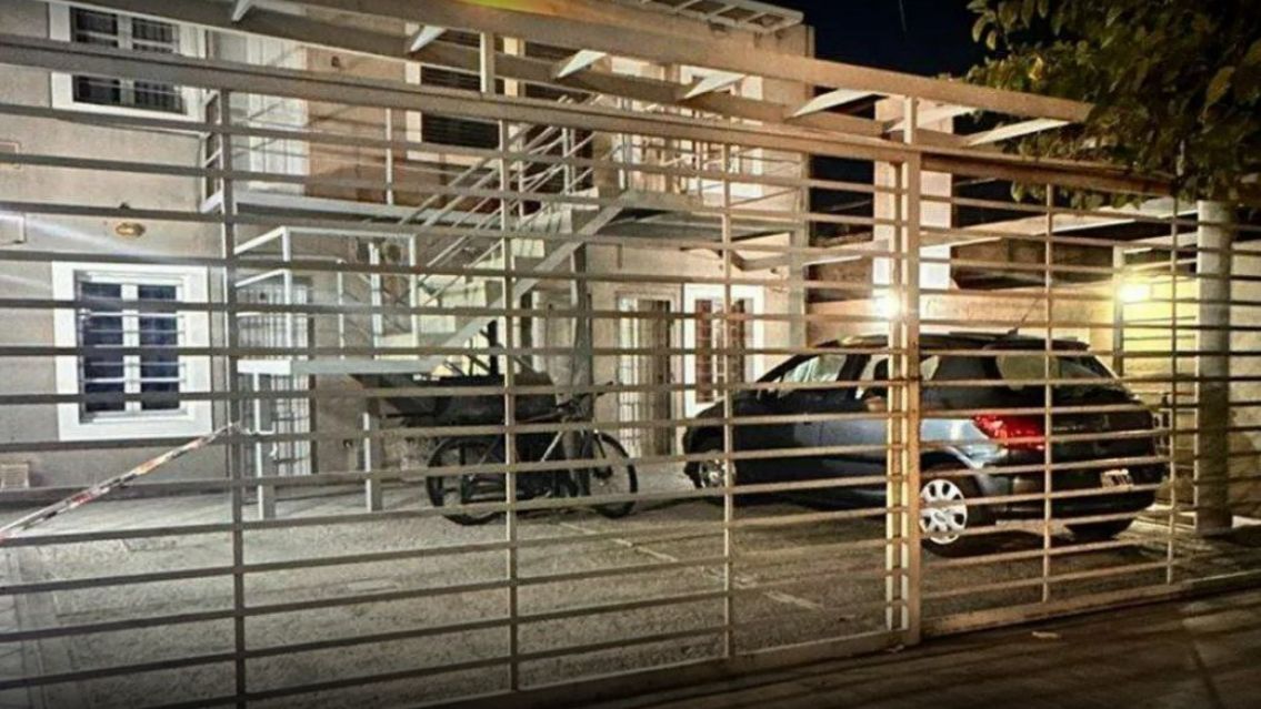 Encontraron el cuerpo de un hombre sin vida dentro de una casa: tenía 68 años