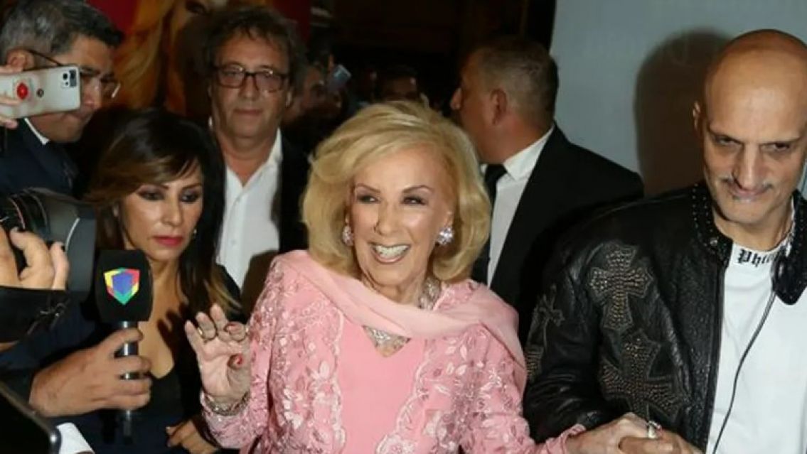 Mirtha Legrand fue a ver a F�tima Florez y recibi� la ovaci�n del p�blico