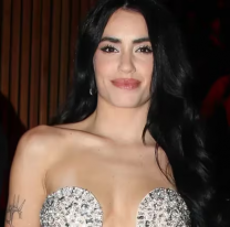 Tremendo cruce de verano, Pampita cargó contra Lali y la cantante, picante, le respondió