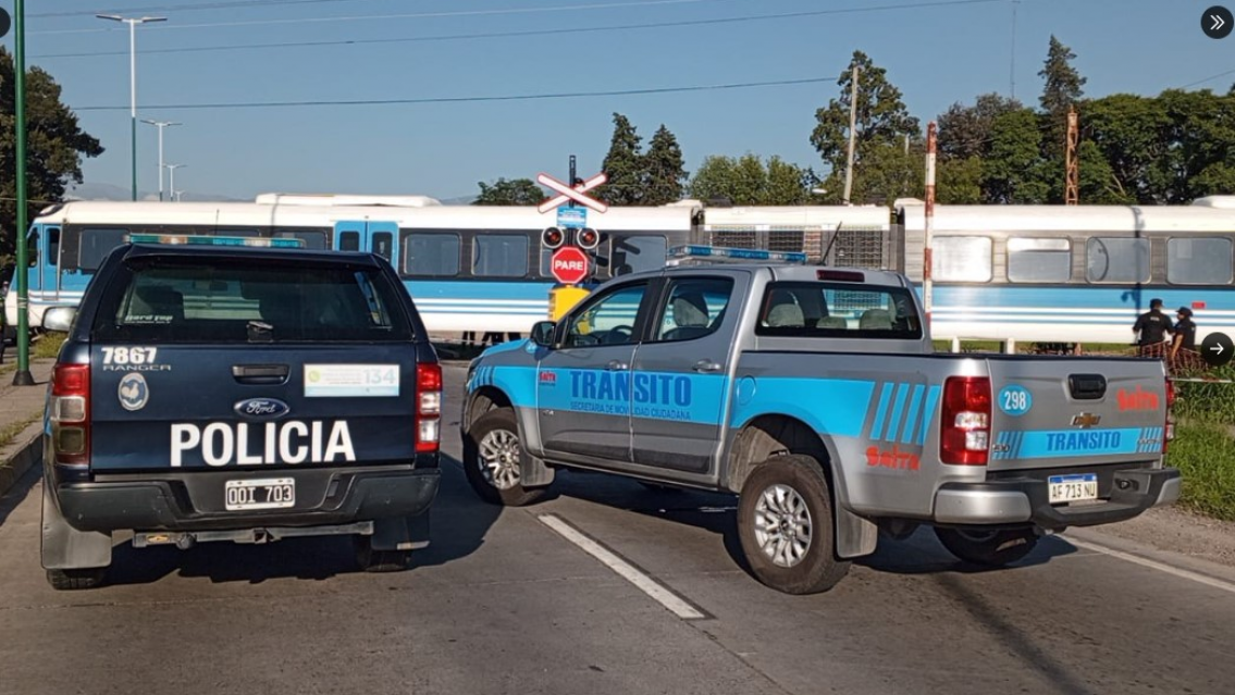 Norte�a fue embestida por un tren y muri�, �decisi�n o "accidente"?