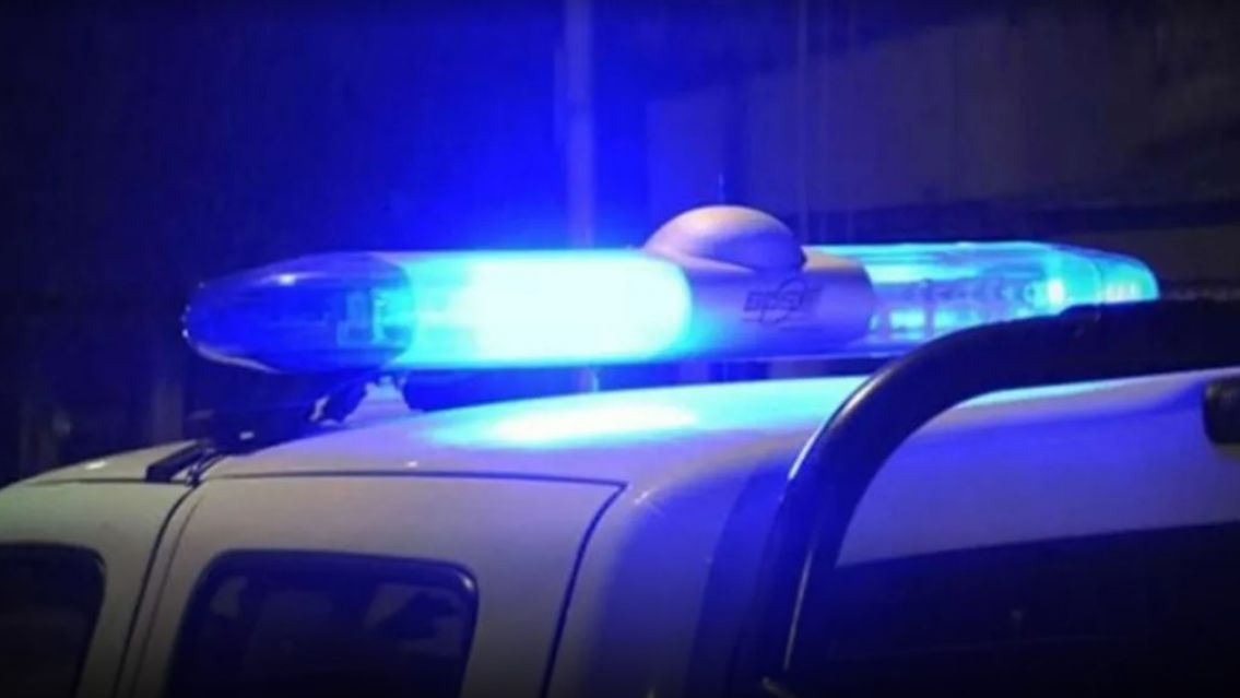 Se cay� el port�n de un garage sobre una nena de 9 a�os: est� muy grave