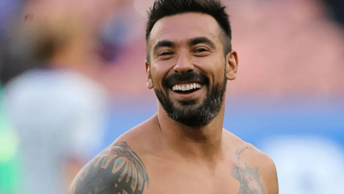 "And� a saber cu�nto tom�", el ex suegro del Pocho Lavezzi lo mand� al muere