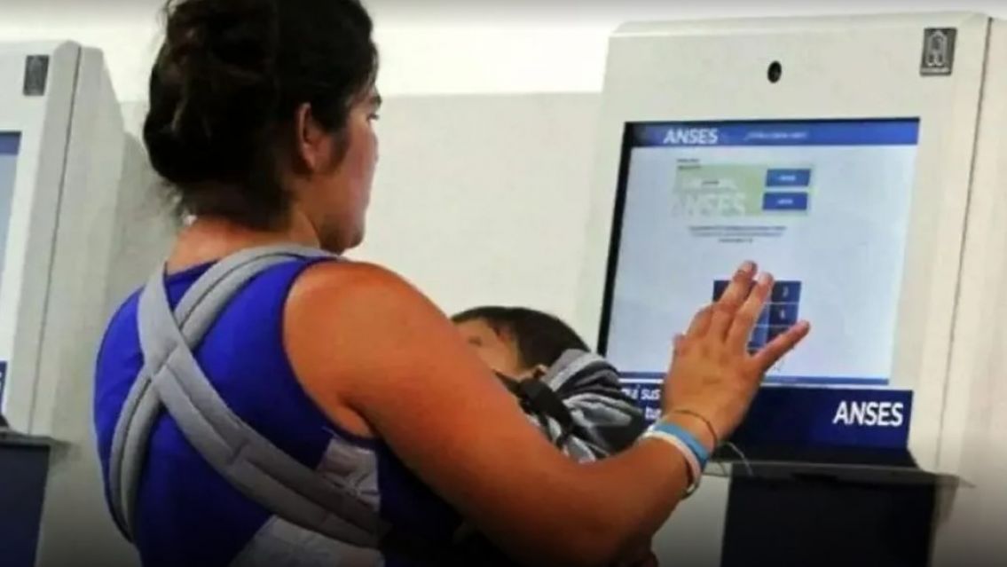 Aumentan las AUH: qui�nes podr�n cobrar m�s de $190.000