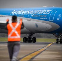 Milei pasó la motosierra por Aerolíneas Argentinas y redujo un 40% los gerentes