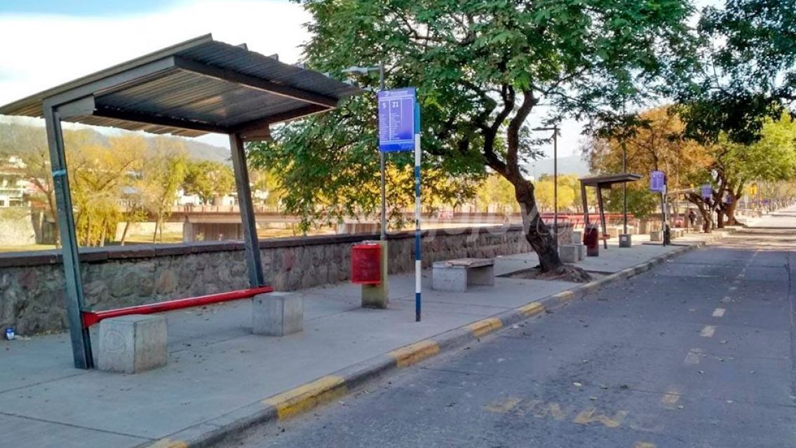 Sin colectivos en Jujuy por una medida de fuerza de la UTA