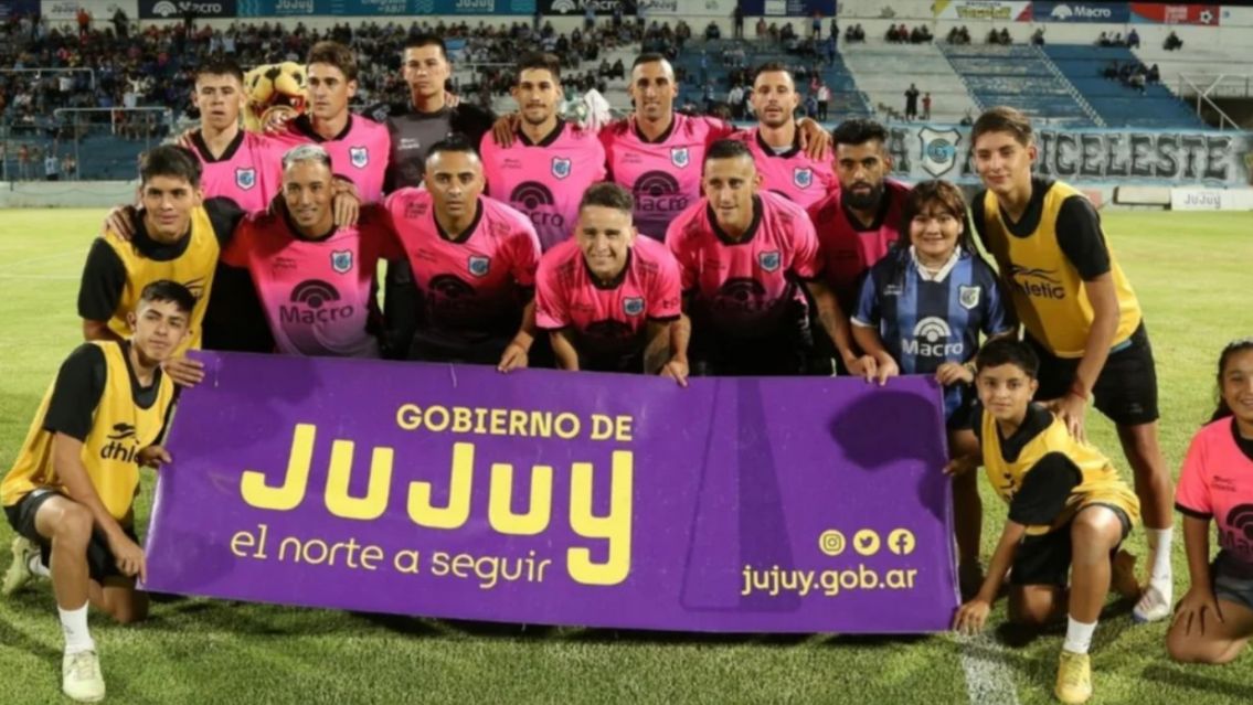 El Lobo no pudo con los salte�os y se qued� solo con un punto