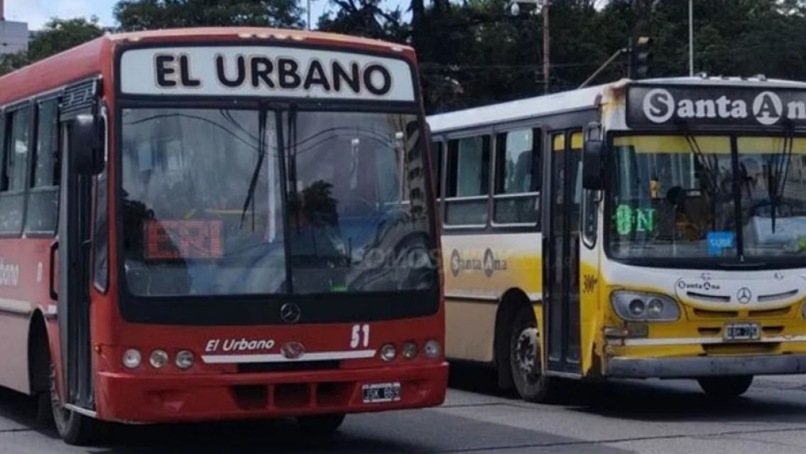 Sigue el paro de colectivos en Jujuy: �Hasta cu�ndo?