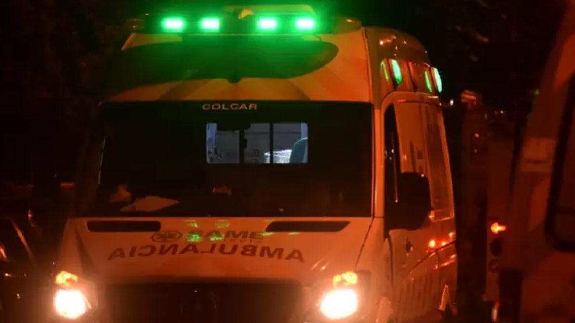 "Vení a a buscar a tus hijas": Jujeña agarró a cuchillazos a su ex y lo dejó grave