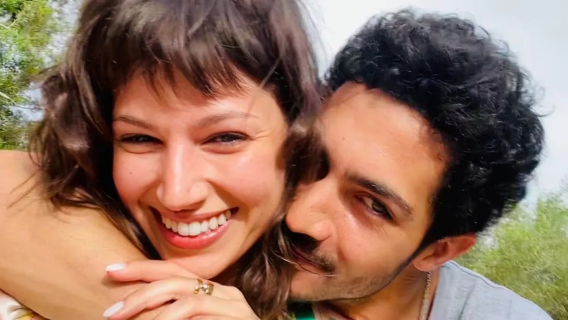 Raaaro, la foto del Chino Dar�n y su novia Ursula Corber� que gener� indignaci�n