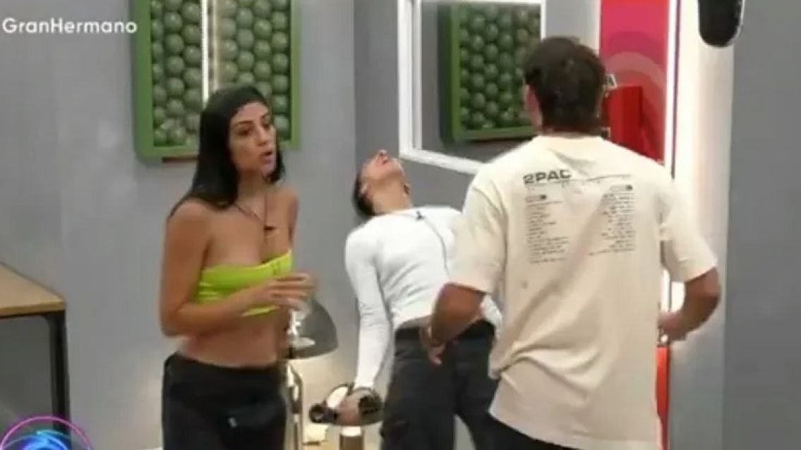 Luc�a, la salte�a de Gran Hermano, atendi� el tel�fono de la casa y recibi� la peor noticia