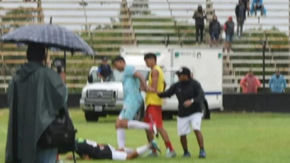 Sancionaron con  4 fechas a Nahuel Fanola por golpear al jugador de Zapla
