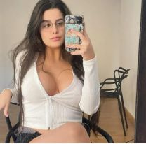 Subi&oacute; una selfie y un chico la invit&oacute; a salir usando como excusa un detalle que vio en la foto