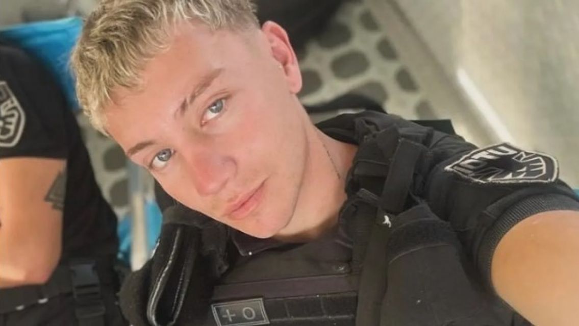 La historia del "polic�a sexy" que se volvi� viral